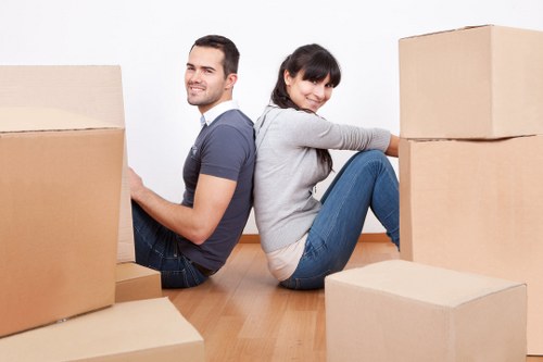 Local moving team supporting a Hampstead house relocation